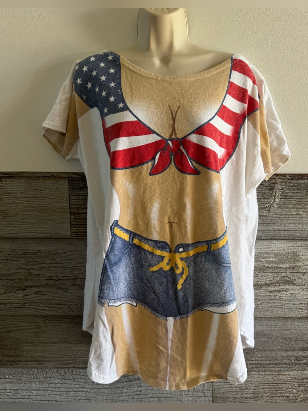 Fun2Wear Patriotic USA Bikini Body Graphic T-Shirt Oversized Novelty (F1) osfm